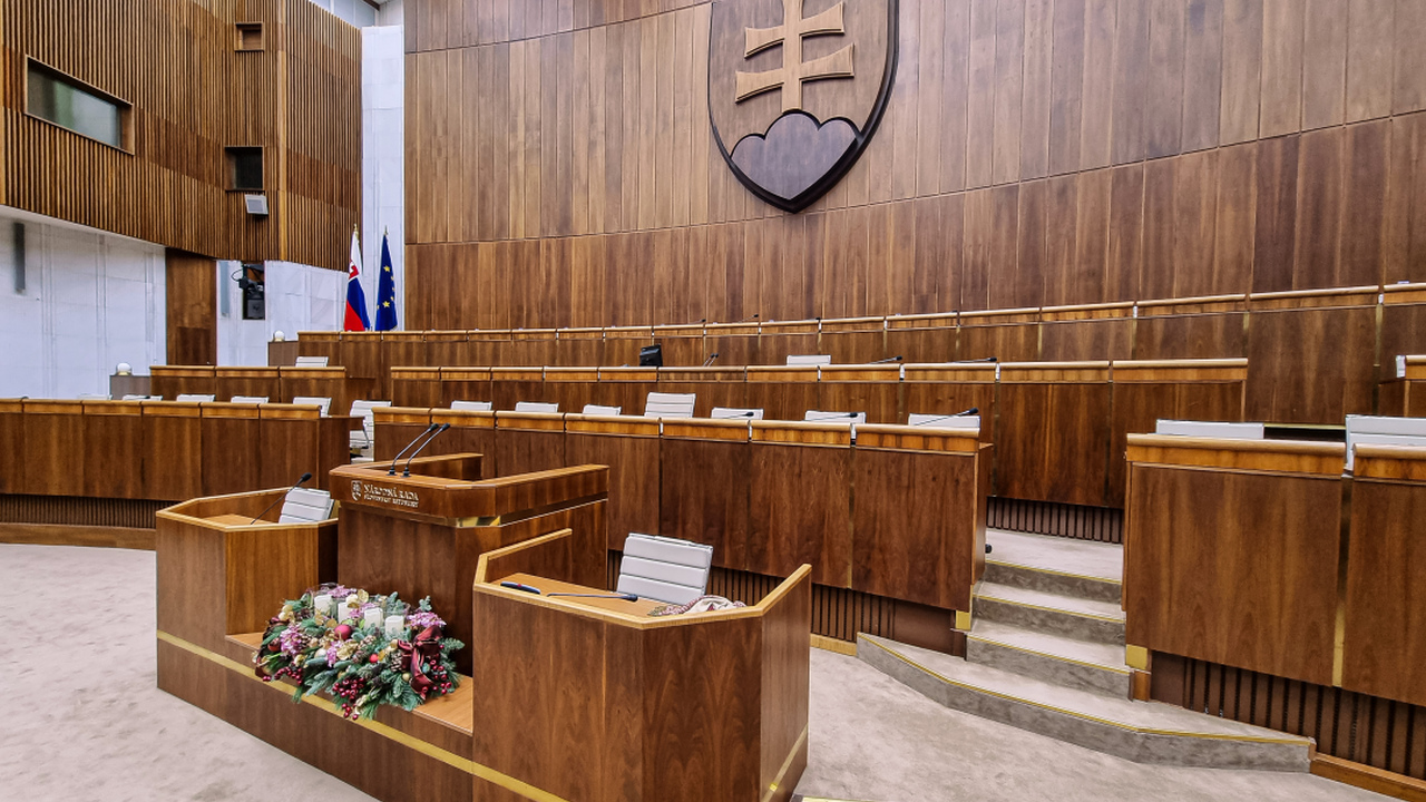 Smer má problém: PS mu uniká a Republika sa nebezpečne približuje. V hre je aj koalícia, ktorú dnes všetci odmietajú