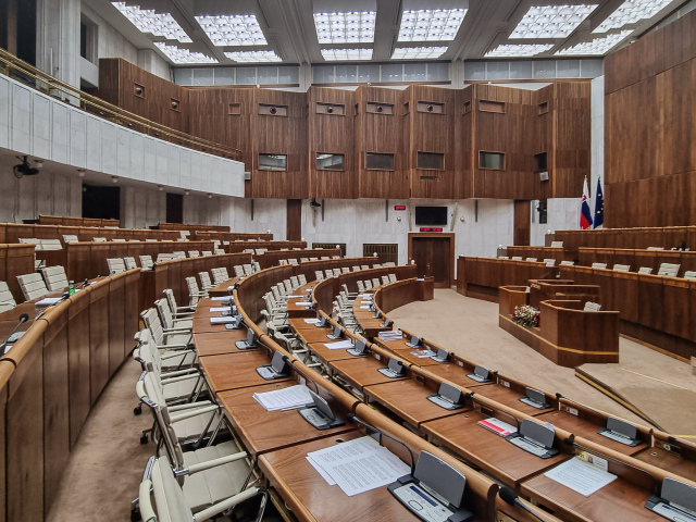 NRSR, budova, parlament, história, stavba