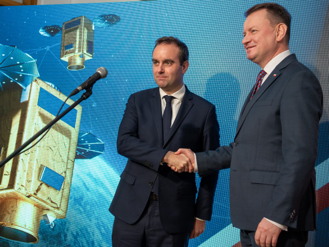 Poľsko, Francúzsko, satelity, Lecornu