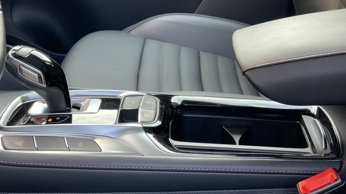 MG eHS PHEV 1.5TGI Exclusive (2023)