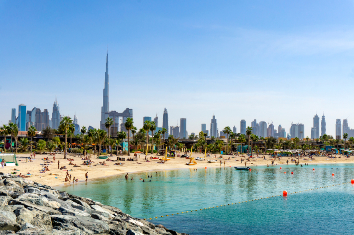 NEPOUZ, Dubaj, Spojené arabské emiráty