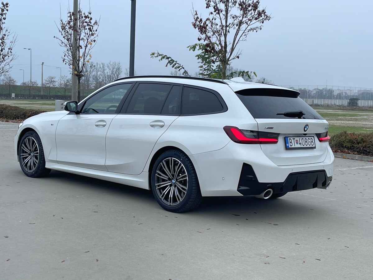 BMW 320d xDrive Touring (2023)