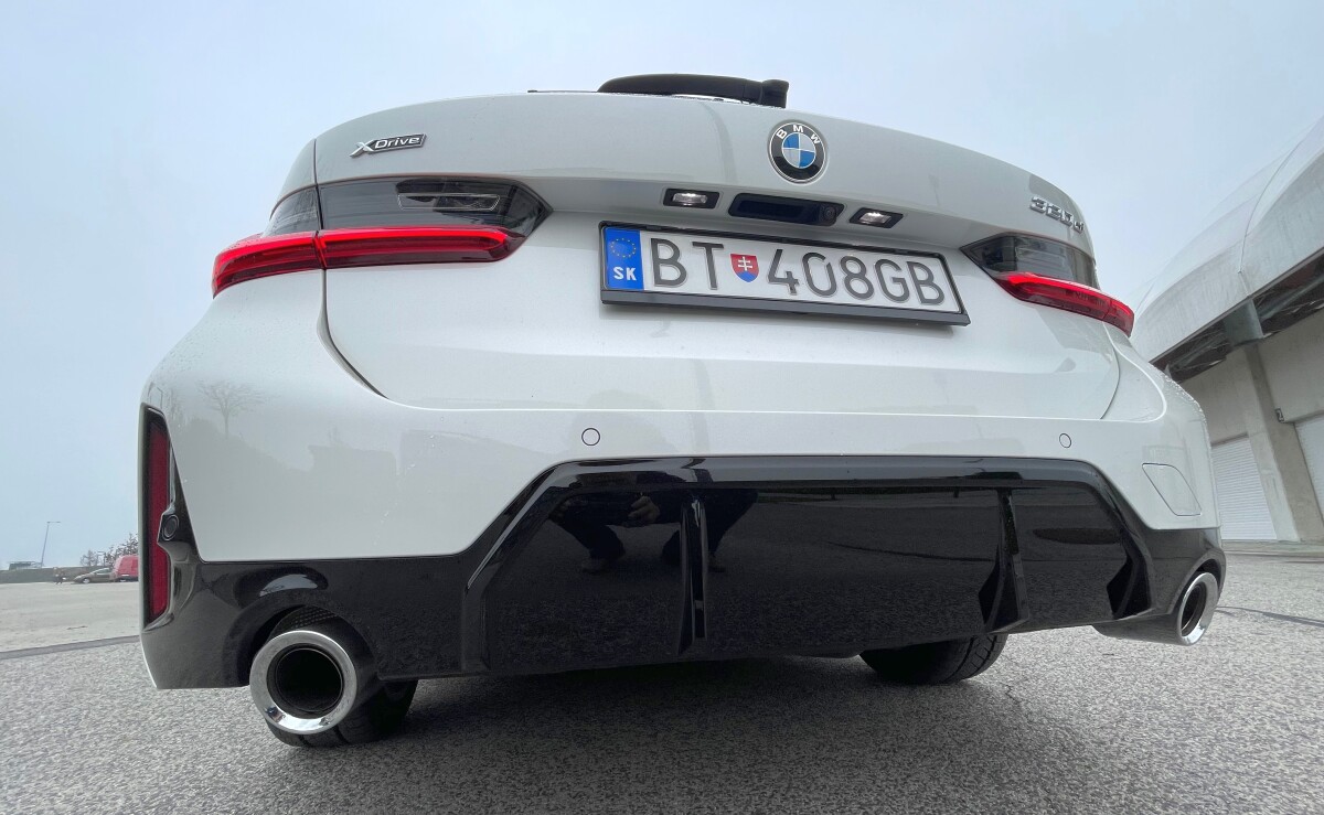BMW 320d xDrive Touring (2023)