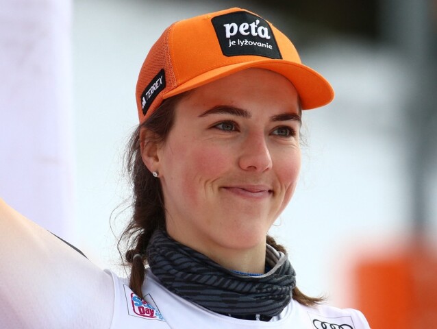 Petra Vlhová s copíkmi.