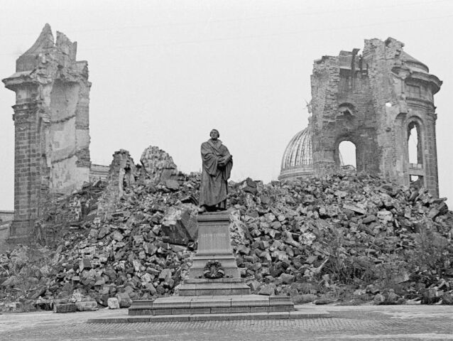 Frauenkirche, Drážďany, bombardovanie