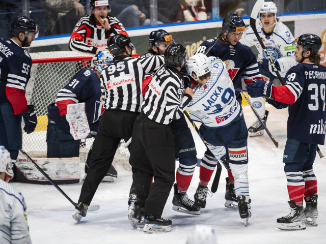 SR hokej TEL 28. kolo Slovan Nitra BAX