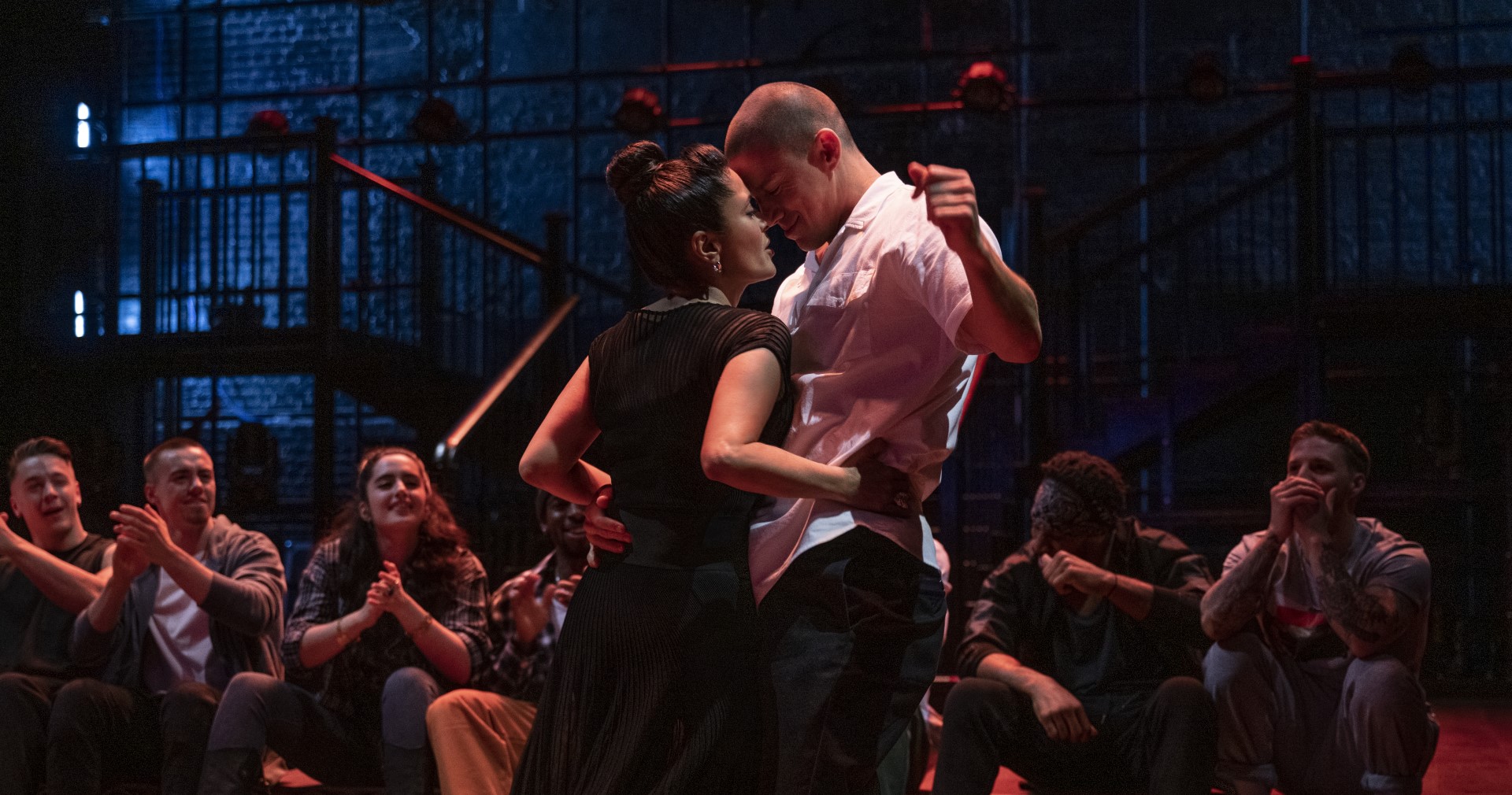 Chaning Tatum a Salma Hayek Pinault vo filme Magic Mike: Posledný tanec.