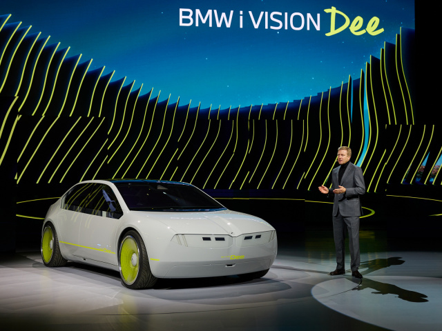 BMW i Vision Dee (2023)