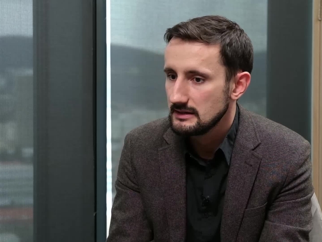 Radovan Potočár, Ide o peniaze