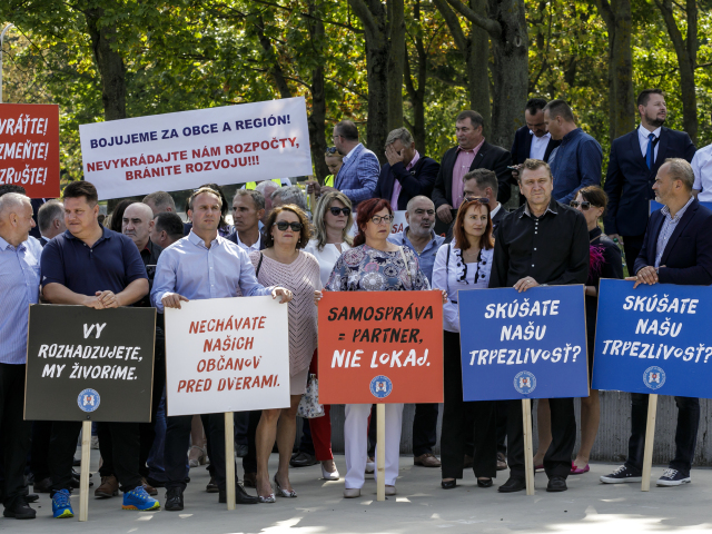 Bratislava ZMOS protest obce mestá