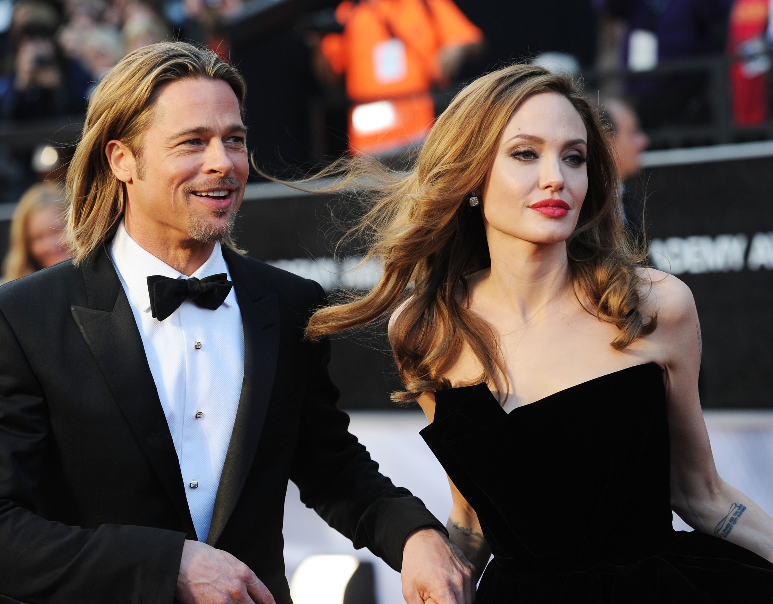 Brad Pitt a Angelina Jolie na Oscaroch v roku 2012.