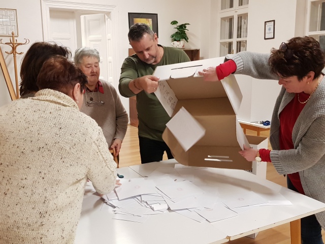 referendum, Komárno