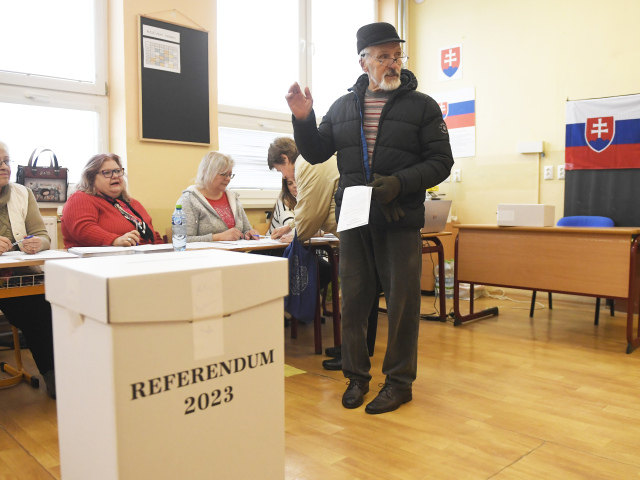 SR referendum23 hlasovanie Košice KEX