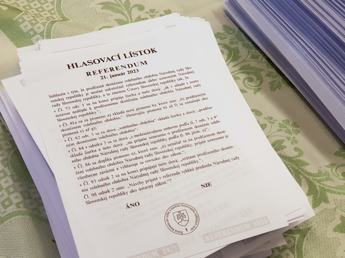 SR referendum23 hlasovanie Martovce NRX