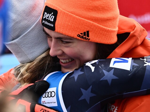 Mikaela Shiffrinová a Petra Vlhová.