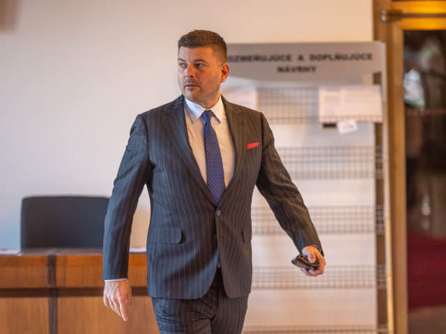 parlament, rokovanie, Martin Borguľa