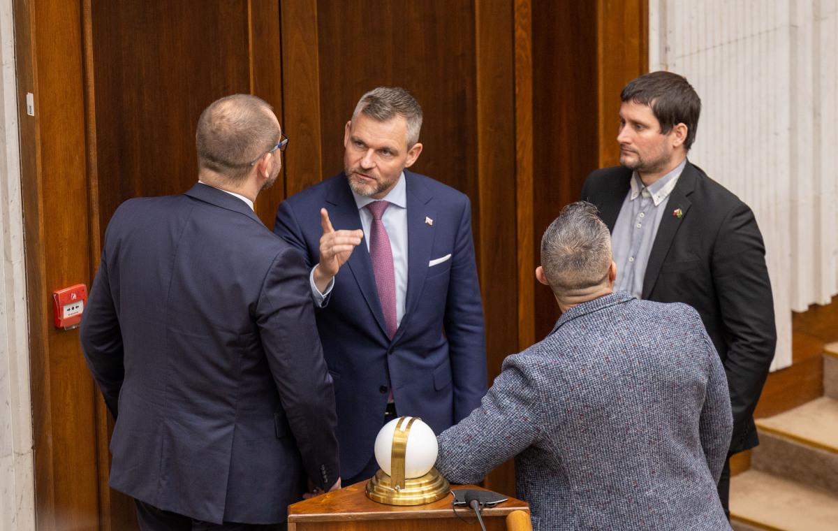 parlament, rokovanie, Martin Beluský, Peter Pellegrini
