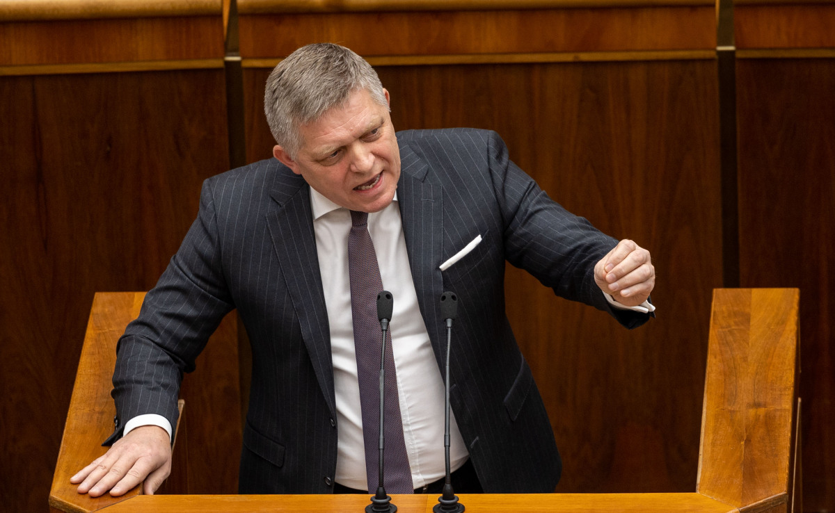 parlament, rokovanie, Robert Fico