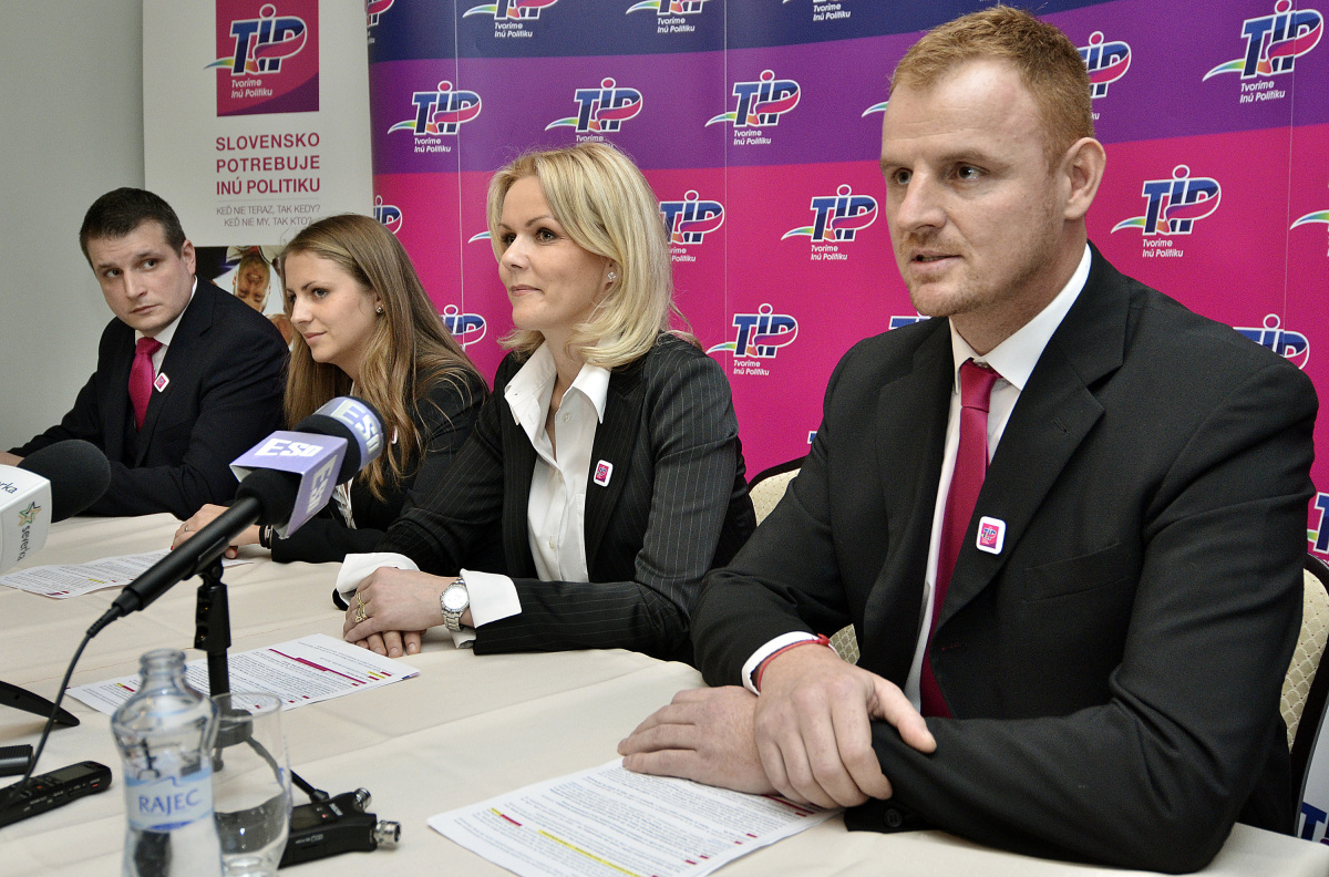 TIP - Tvoríme inú politiku / Tomáš Hudec / Jana Vološinová / Ivana Augustinská / Martin Schwantzer /