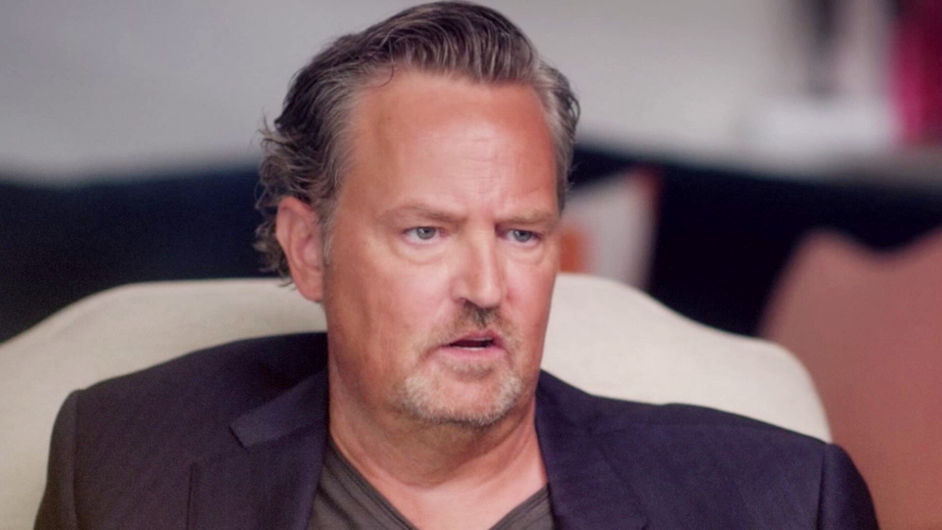 V dokumente Matthew Perry: Spoveď odhaľuje hviezda celosvetového seriálového hitu Priatelia svoju skrytú tvár.