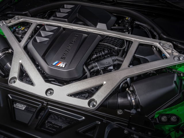 BMW M3 CS 16