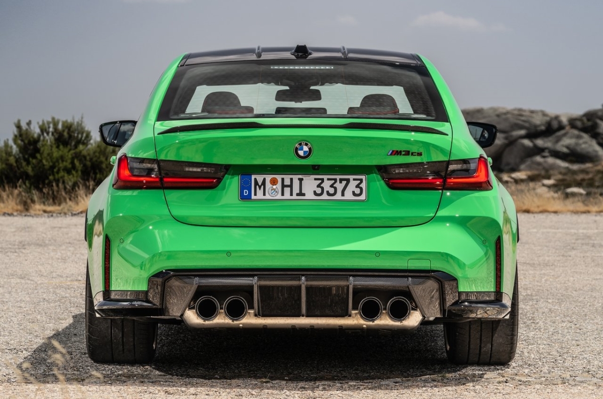 BMW M3 CS 6