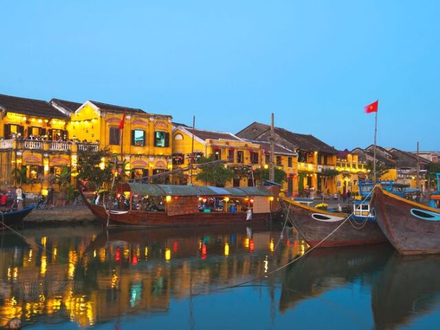 Hoi An, Vietnam, lampáše,