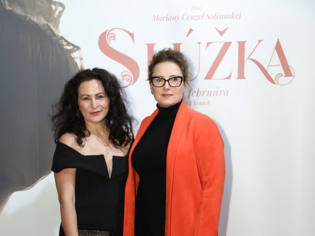 Mariana Čengel Solčanská (vľavo) a herečka Zuzana Mauréry.