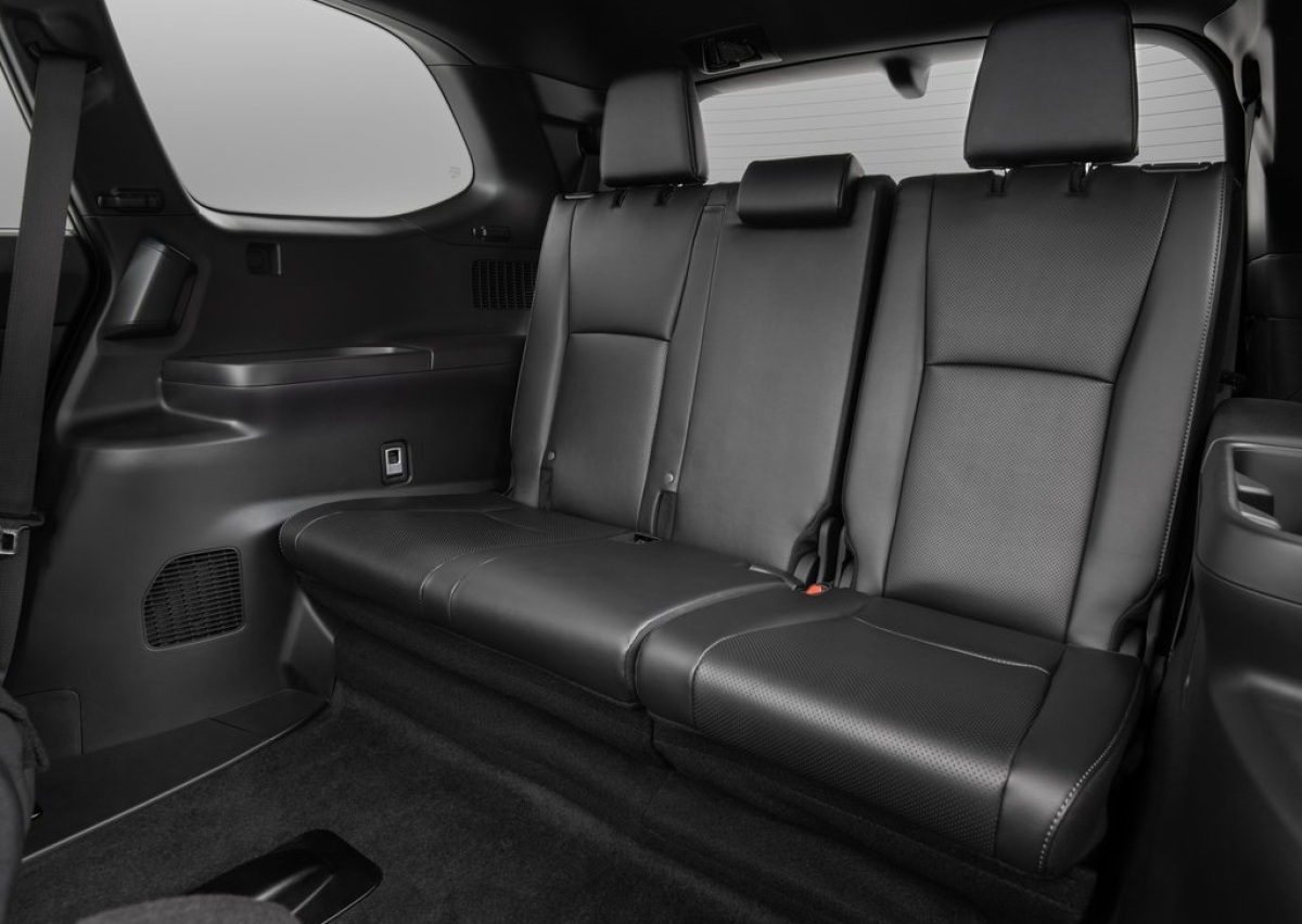 Toyota Grand Highlander 4