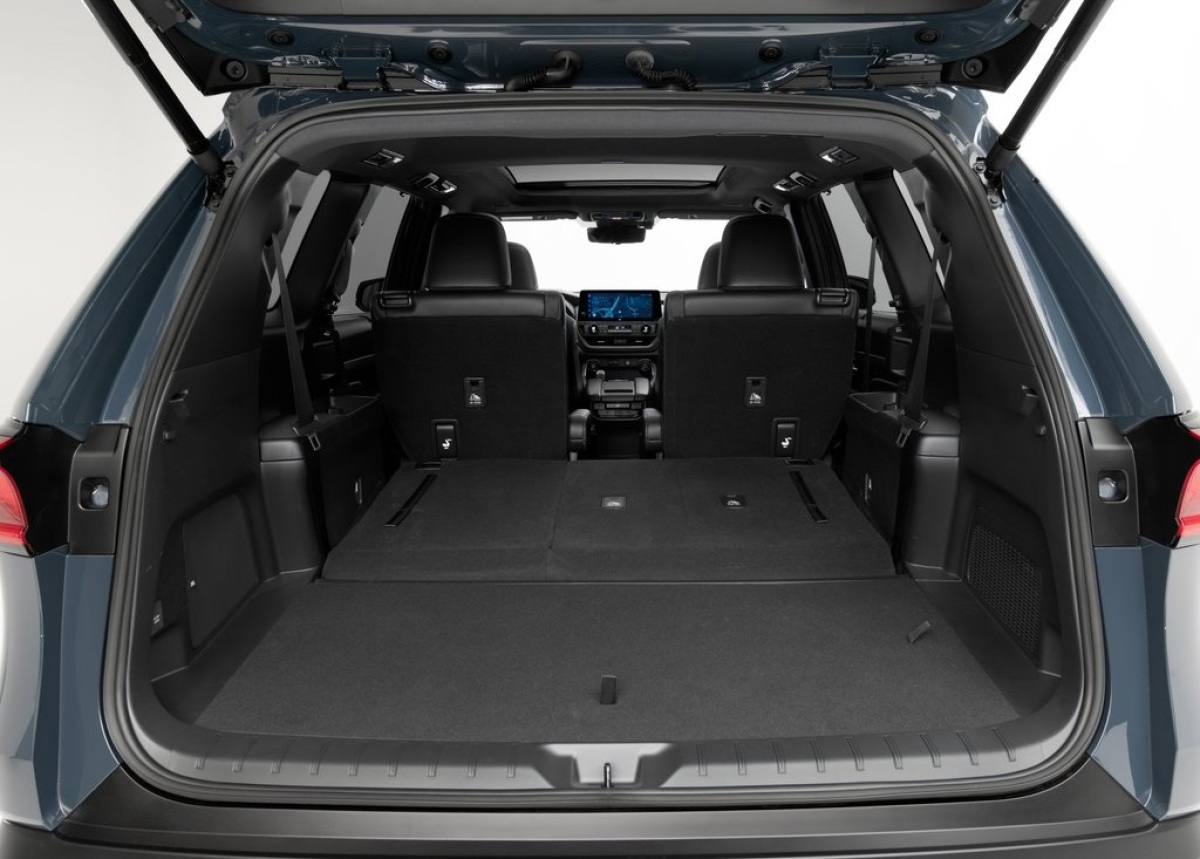 Toyota Grand Highlander 7