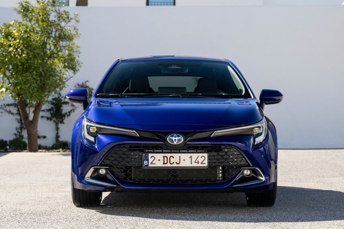 Toyota Corolla Hatchback - 2023