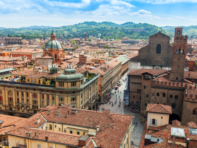 NEPOUZ, Bologna, Taliansko