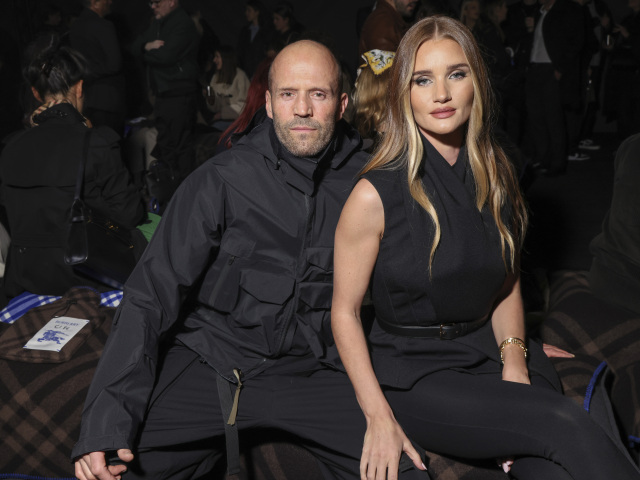 Jason Statham a jeho životná partnerka Rosie Huntington-Whiteley