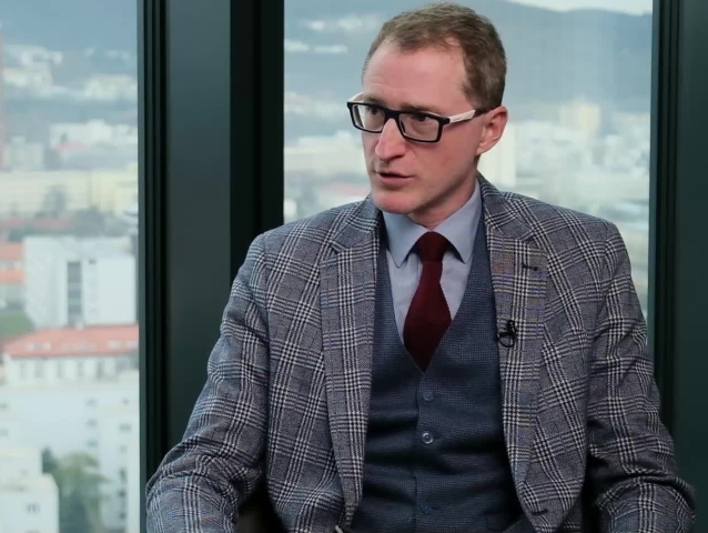 Marián Búlik, Ide o peniaze