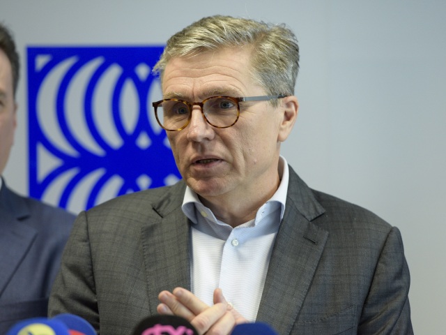 SR SBA TK zdanenie bánk BAX