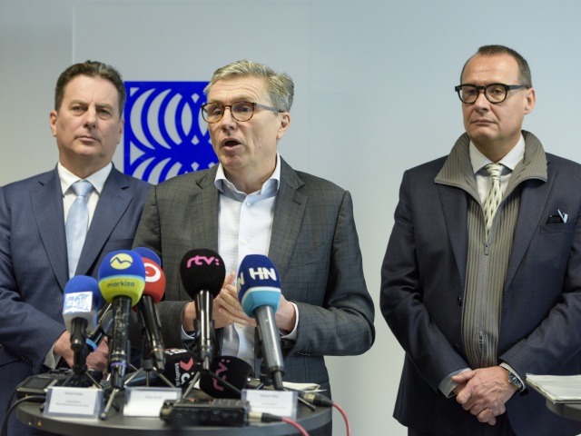 SR SBA TK zdanenie bánk BAX
