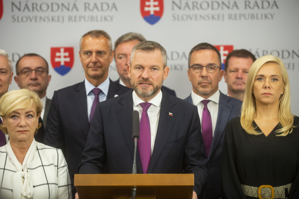 Ľubica Laššáková / Peter Pellegrini / Denisa Saková /