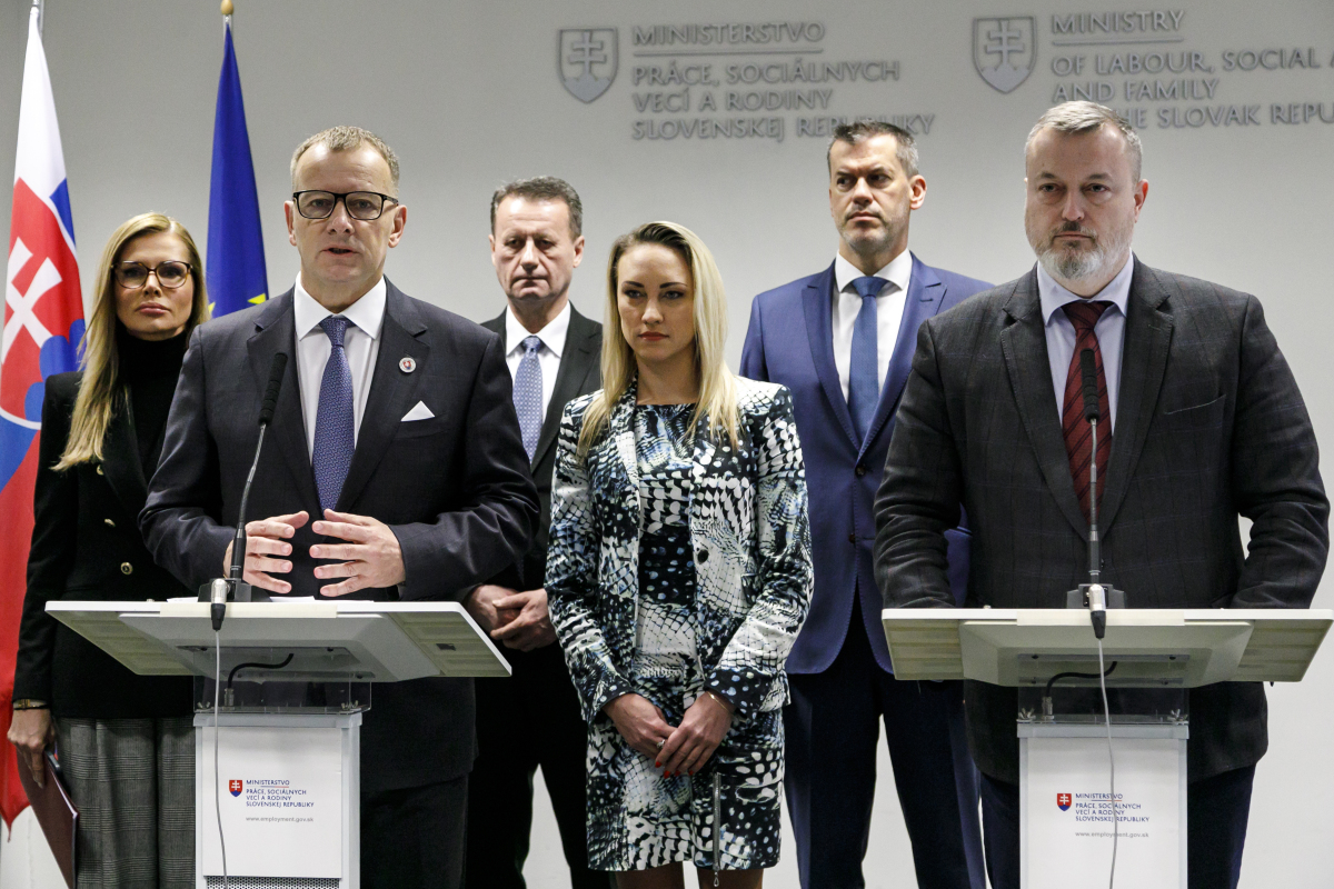 Petra Krištúfková / Jozef Hlinka / Petra Hajšelová / Igor Kašper / Milan Krajniak /