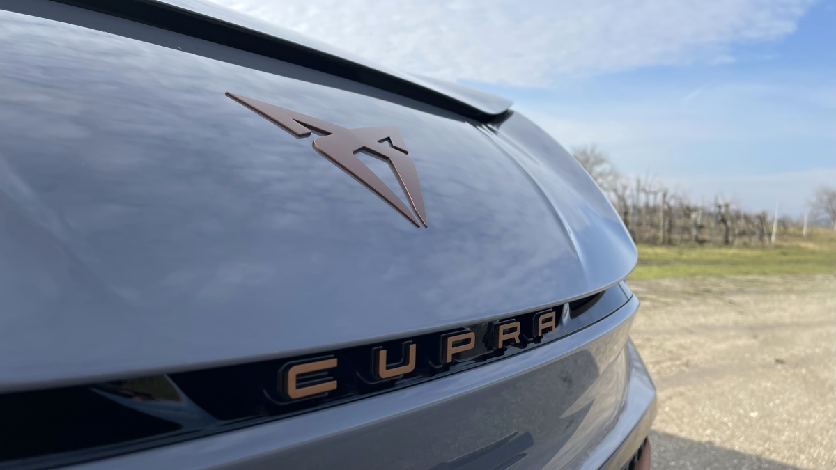 Cupra Born Basic  204/62 (2023)