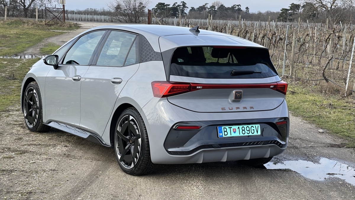 Cupra Born Basic  204/62 (2023)