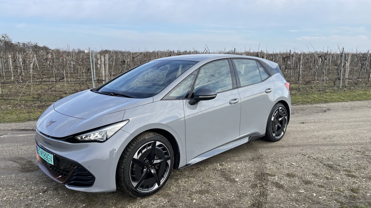 Cupra Born Basic  204/62 (2023)