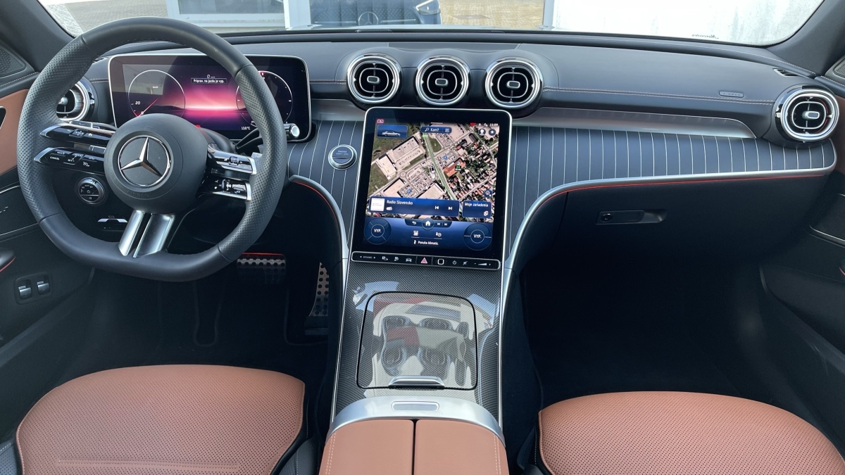 Mercedes-Benz C 400 e 4Matic (2023)