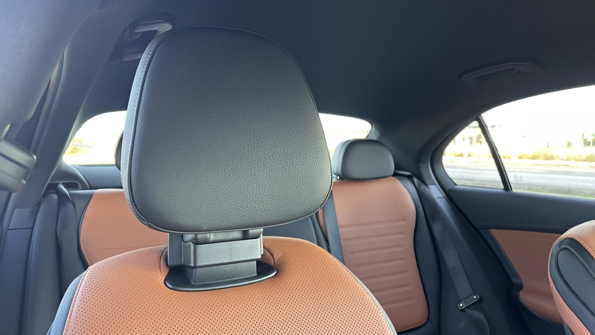 Mercedes-Benz C 400 e 4Matic (2023)