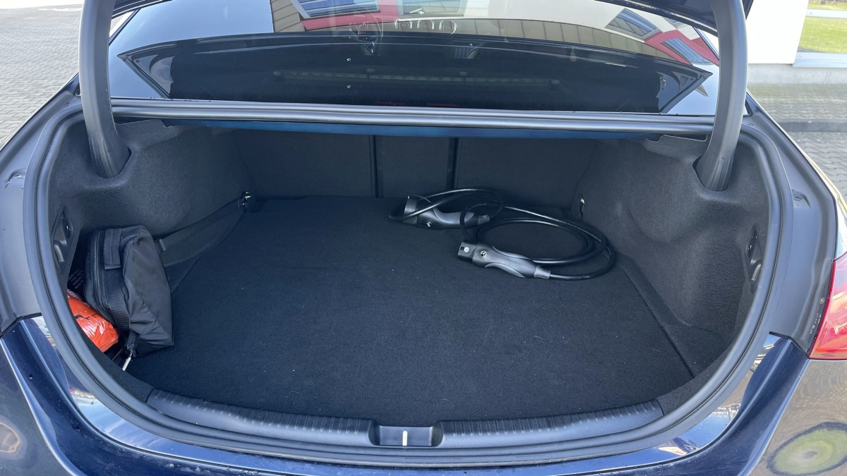 Mercedes-Benz C 400 e 4Matic (2023)