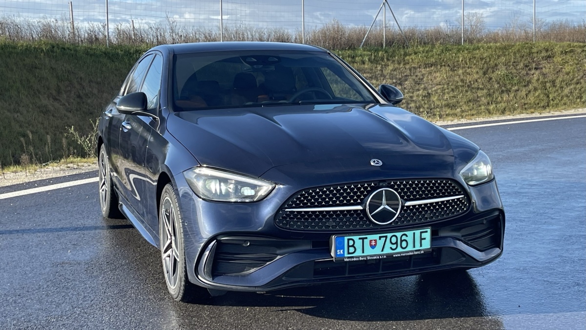 Mercedes-Benz C 400 e 4Matic (2023)