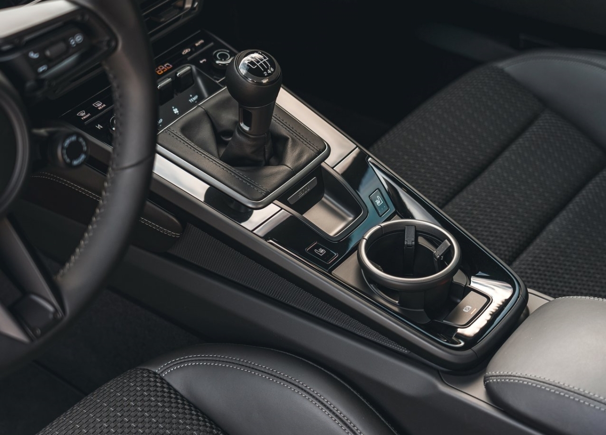 Porsche 911 Carrera T 14