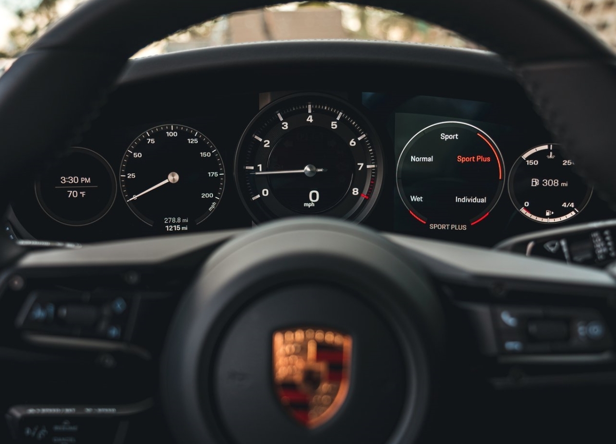 Porsche 911 Carrera T 16