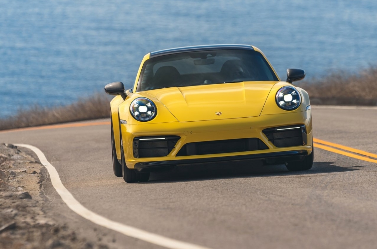 Porsche 911 Carrera T 3