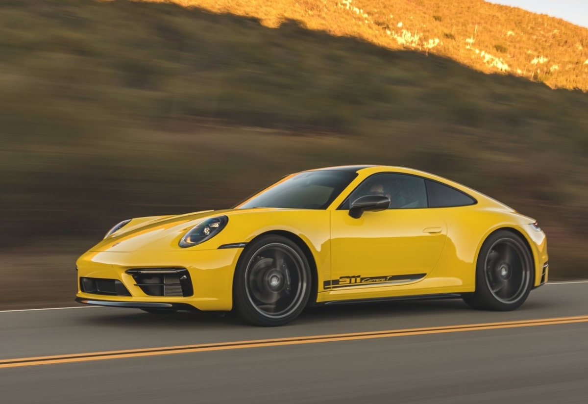 Porsche 911 Carrera T 4