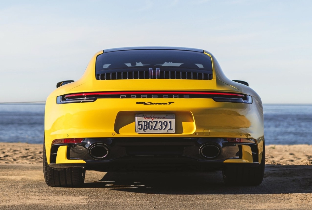 Porsche 911 Carrera T 7